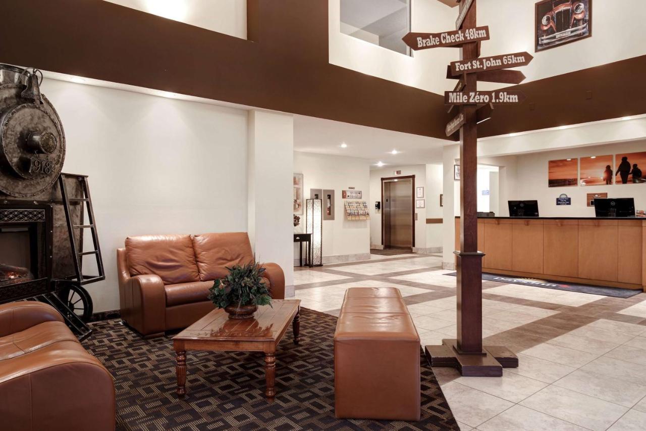 Days Inn By Wyndham Dawson Creek Exterior photo