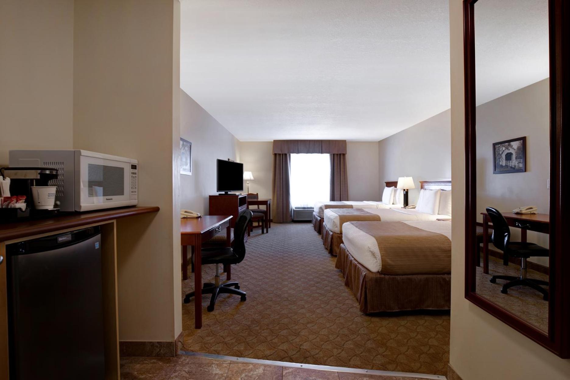 Days Inn By Wyndham Dawson Creek Exterior photo
