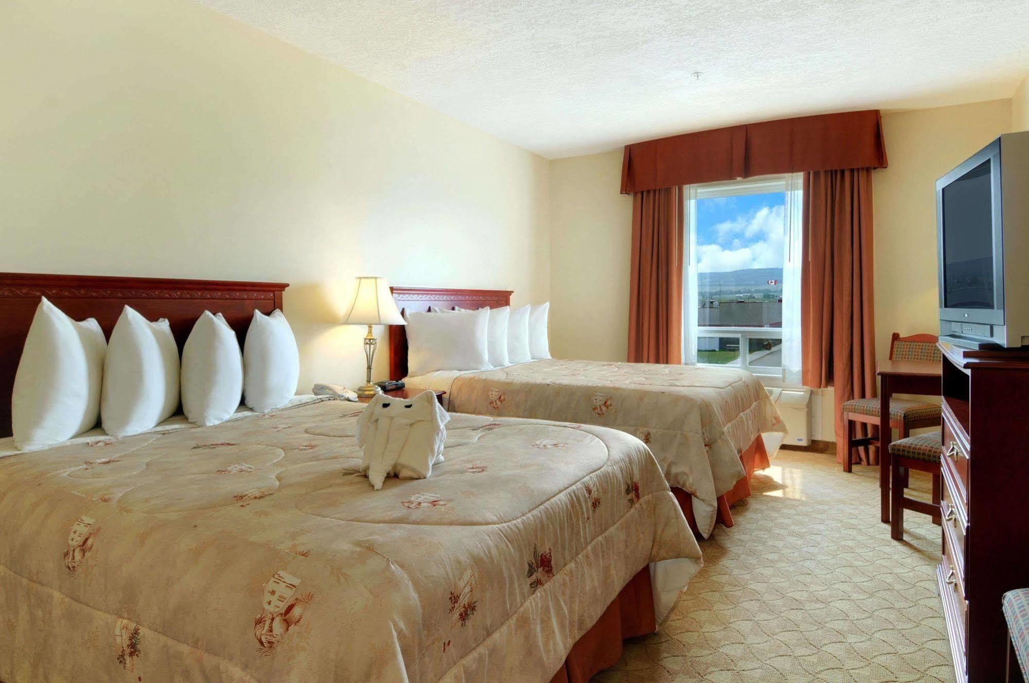 Days Inn By Wyndham Dawson Creek Room photo